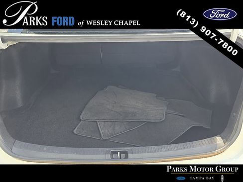 Used 2022 Toyota Corolla LE FWD image 8
