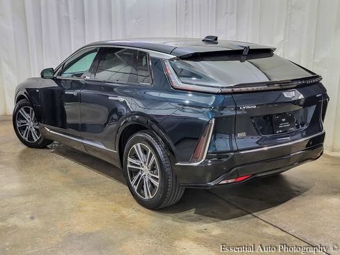 Certified 2024 Cadillac Lyriq Luxury RWD image 9