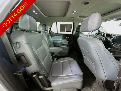 Used 2021 Chevrolet Traverse LT w/ LT Premium Package AWD/4WD image 26