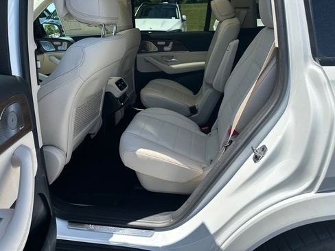 New 2026 Mercedes-Benz GLS 450 4MATIC image 23
