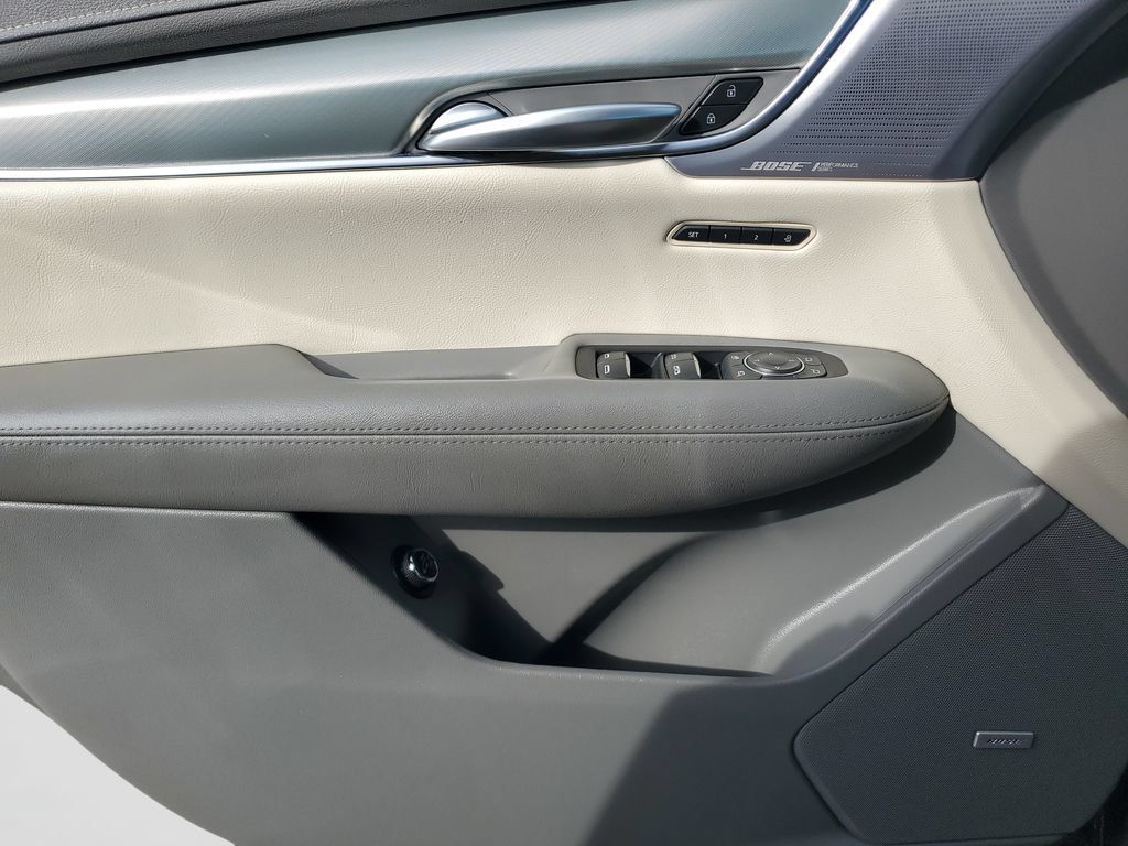 Used 2023 Cadillac XT5 Premium Luxury FWD image 20