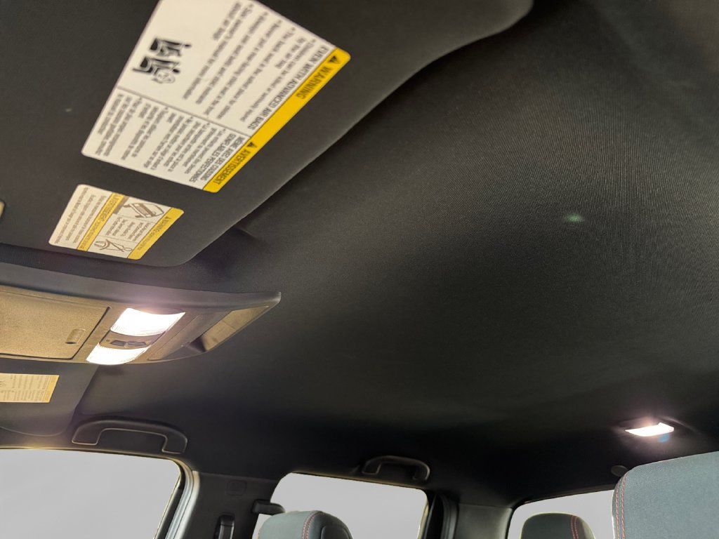 Used 2023 Nissan Frontier PRO-4X w/ Pro Convenience Package AWD/4WD image 23