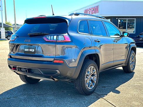 Used 2022 Jeep Cherokee Trailhawk w/ Trailer Tow Group image 8
