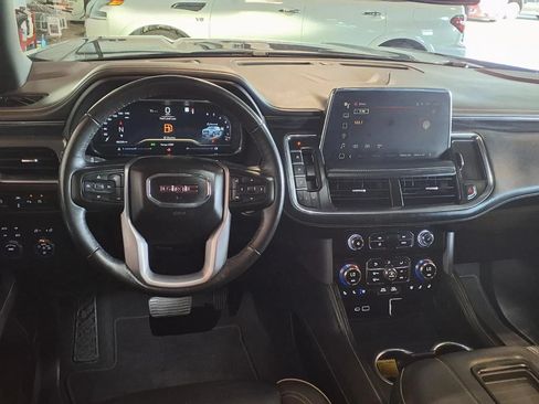 Used 2023 GMC Yukon SLT AWD/4WD image 14