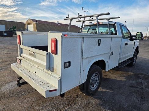 Used 2020 Ford F250 XL w/ Power Equipment Group image 2