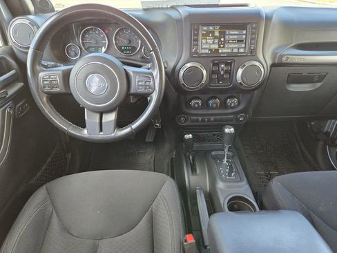 Used 2014 Jeep Wrangler Unlimited Sport w/ Quick Order Package 24S AWD/4WD image 17