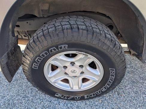 Used 1997 Toyota Land Cruiser image 6