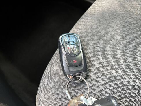 Used 2025 Buick Encore GX Preferred FWD image 21