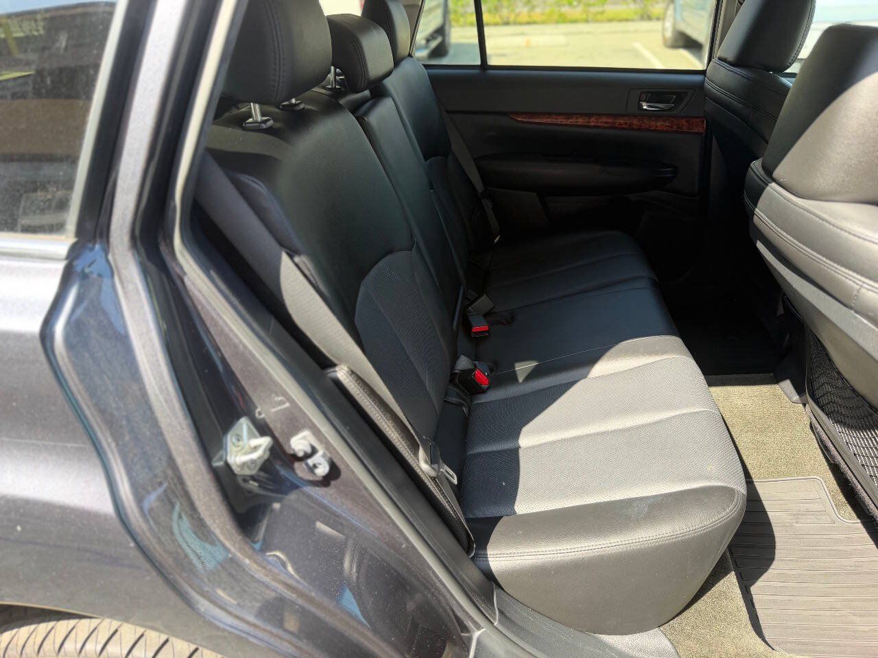 Used 2012 Subaru Outback 2.5i Limited AWD/4WD image 15
