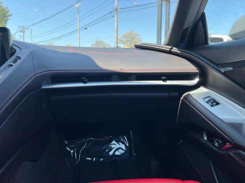 Used 2024 Chevrolet Corvette Stingray Convertible RWD image 17