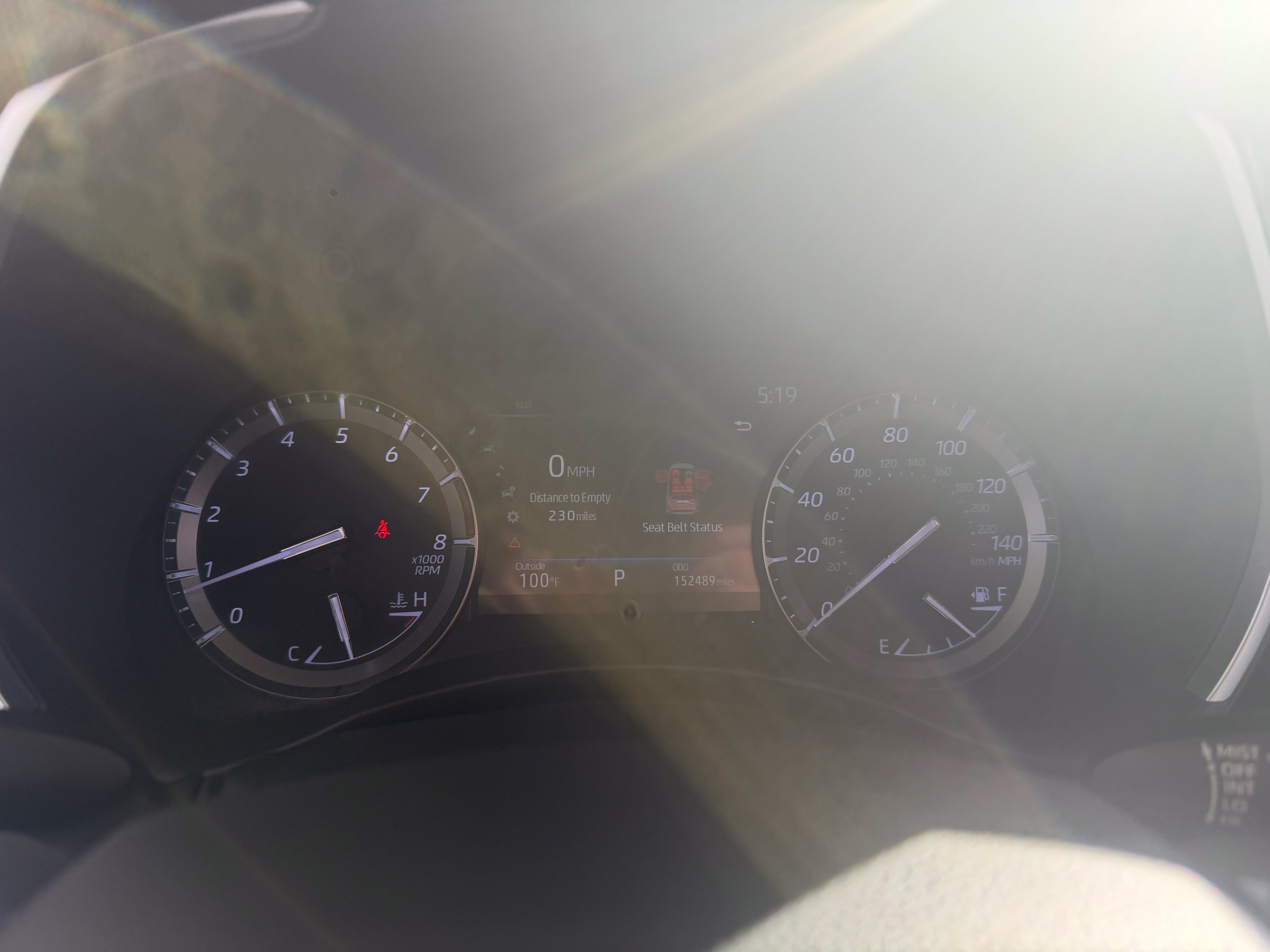 Used 2020 Toyota Highlander XLE FWD image 29