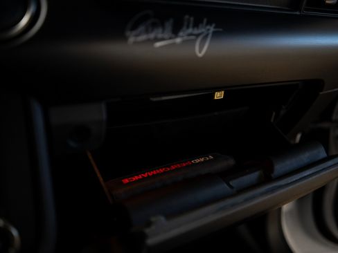 Used 2016 Ford Mustang Shelby GT350 w/ Technology Package image 46