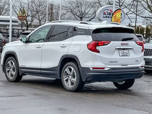 Used 2020 GMC Terrain SLT image 6