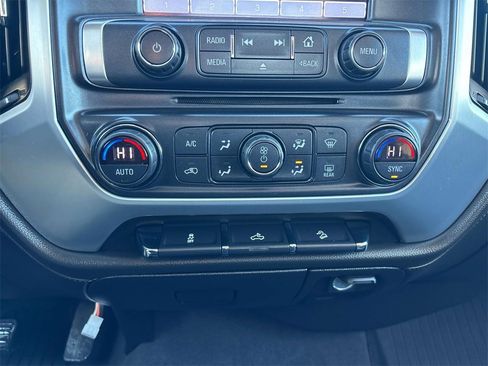 Used 2019 GMC Sierra 2500 SLE image 24