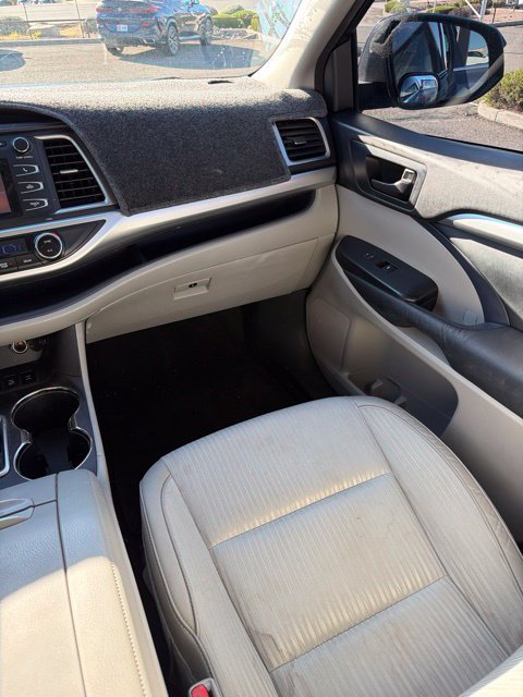 Used 2015 Toyota Highlander Plus AWD/4WD image 14