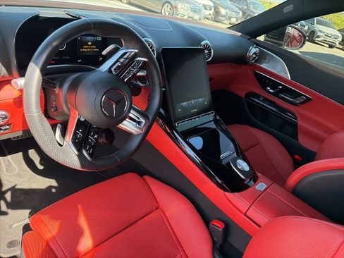 Used 2022 Mercedes-Benz SL 55 AMG 4MATIC image 10