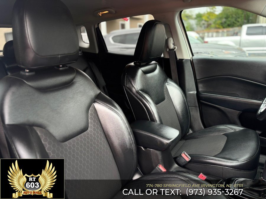 Used 2018 Jeep Compass Latitude w/ Popular Equipment Group AWD/4WD image 15