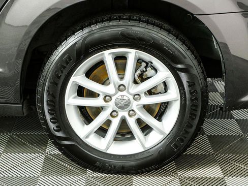 Used 2016 Dodge Grand Caravan SXT w/ UConnect Hands-Free Group FWD image 36