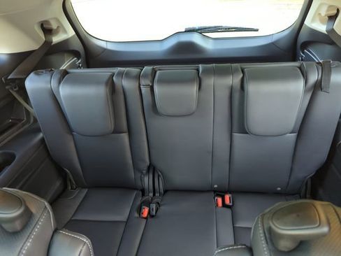 Certified 2025 Subaru Ascent Touring image 27