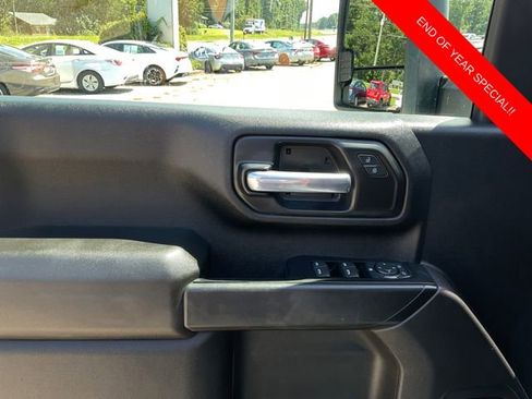 Used 2021 GMC Sierra 2500 4x4 Crew Cab w/ Gooseneck/5TH Wheel Package image 11