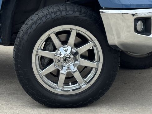 Used 2021 Toyota Tundra SR5 w/ SR5 Upgrade Package image 3