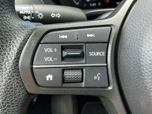 Used 2025 Honda HR-V LX image 14