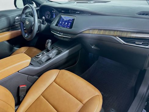 Used 2019 Cadillac XT4 Sport image 37