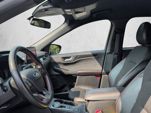 Used 2025 Ford Escape ST-Line FWD image 11