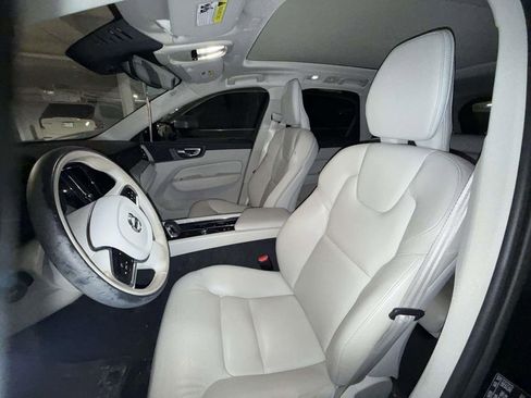 Used 2023 Volvo XC60 B5 Plus w/ Protection Package Premier AWD/4WD image 7