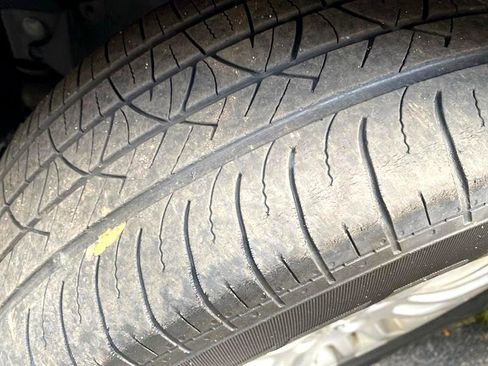 Used 2012 Toyota Sienna XLE image 7