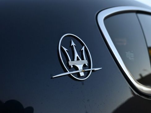 Used 2015 Maserati Quattroporte S Q4 image 53