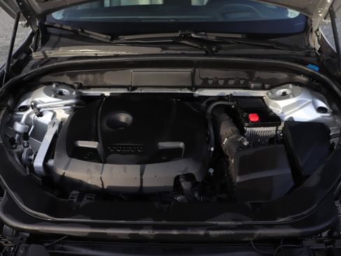 Used 2019 Volvo XC60 T6 Inscription w/ Protection Package image 47