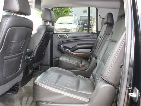 Used 2015 GMC Yukon XL Denali w/ Touring Package image 15