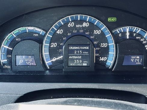 Used 2014 Toyota Camry SE w/ Moonroof Package image 9