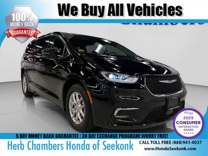Used 2024 Chrysler Pacifica Touring-L