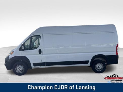 Used 2023 RAM ProMaster 2500 FWD image 4