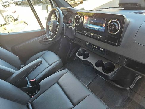 New 2026 Mercedes-Benz Sprinter 2500 image 11