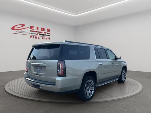 Used 2015 GMC Yukon XL SLE w/ Convenience Package AWD/4WD image 10