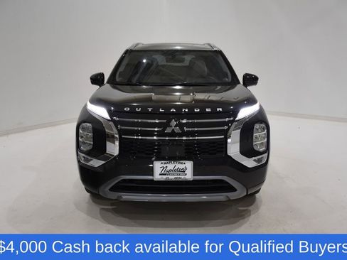 New 2025 Mitsubishi Outlander AWD image 2