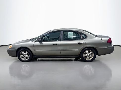 Used 2004 Ford Taurus SE FWD image 9
