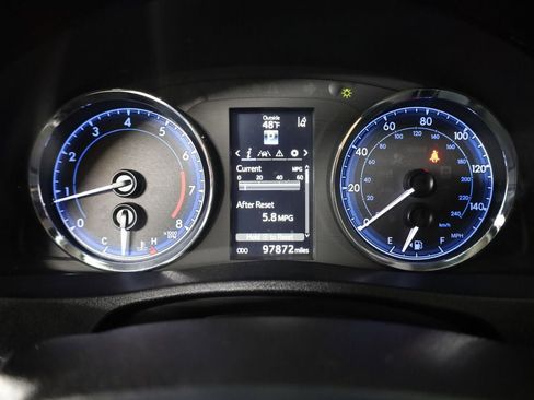 Used 2017 Toyota Corolla SE image 18