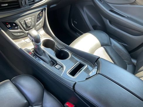Used 2020 Buick Envision Premium w/ Driver Confidence Package AWD/4WD image 16