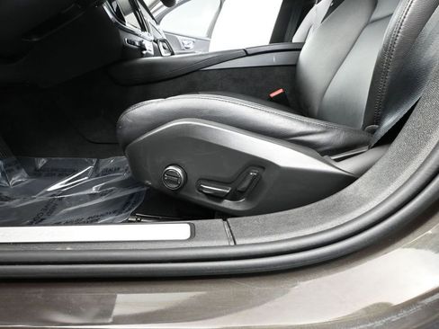 Used 2022 Volvo S60 T8 R-Design Expression AWD/4WD image 21