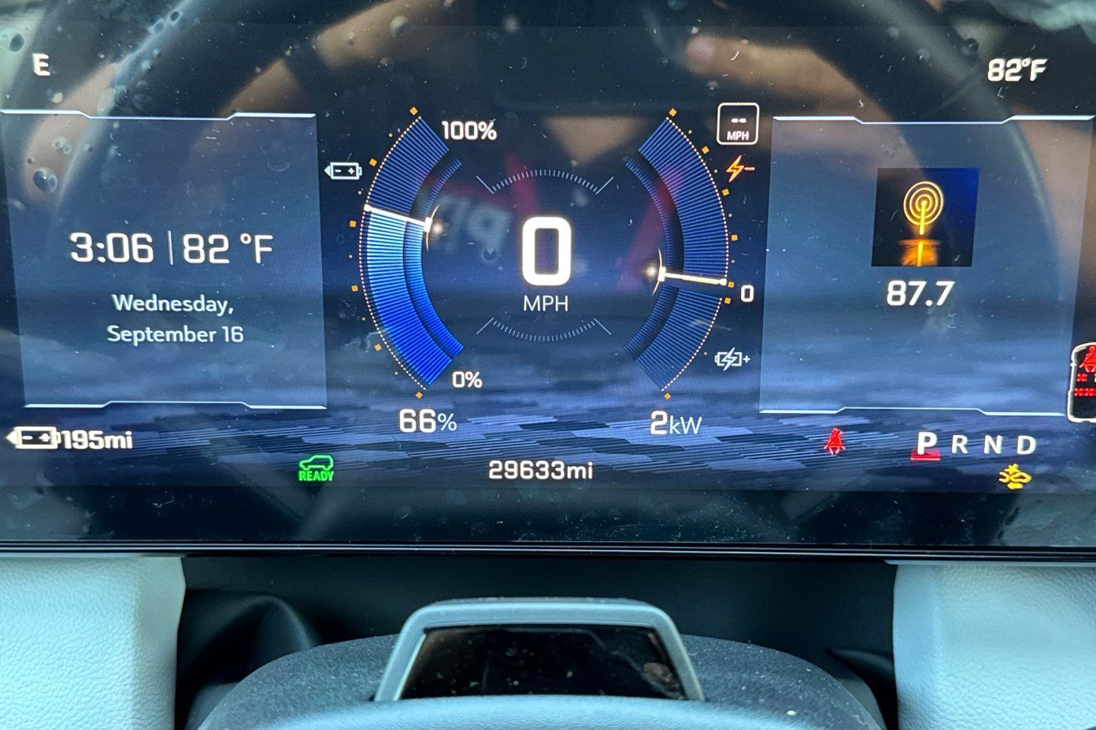 Used 2024 Chevrolet Equinox EV LT w/ Active Safety Package 3 AWD/4WD image 27