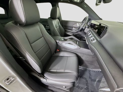 Used 2025 Mercedes-Benz GLE 450 4MATIC w/ AMG Line Exterior image 28