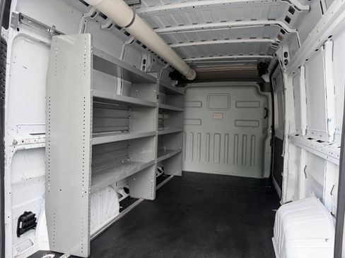 Used 2021 RAM ProMaster 2500 FWD image 12