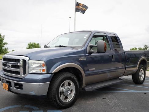 Used 2007 Ford F250 Lariat RWD image 16