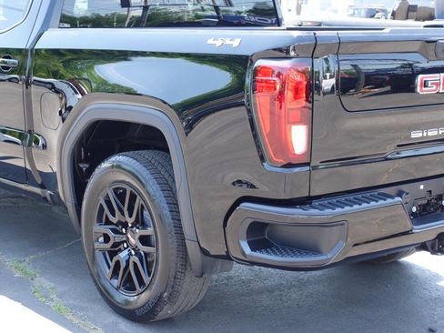 Used 2024 GMC Sierra 1500 Elevation AWD/4WD image 9