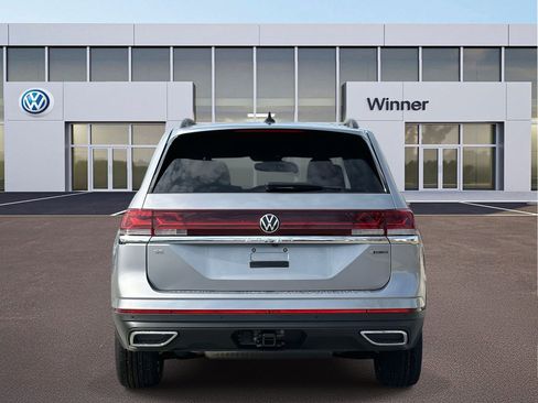 New 2026 Volkswagen Atlas SE image 4