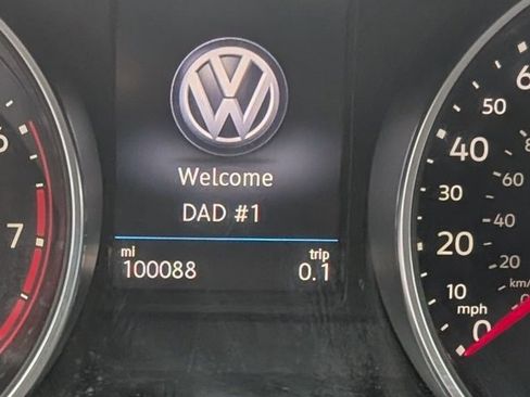 Used 2018 Volkswagen Tiguan SE w/ 3rd Row Seat Package image 40